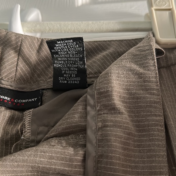 New York & Company Stretch Taupe/Tan/Beige Dress Pants with Stripes - Picture 8 of 13